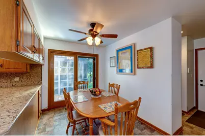 0S885 Spring Green Way, Batavia, IL 60510 - Photo 9