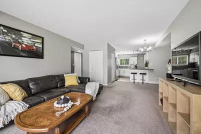 9352 Bay Colony Drive #1E, Des Plaines, IL 60016 - Photo 3