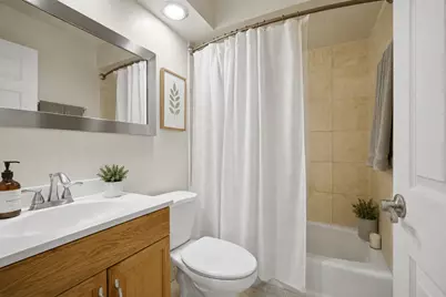 420 W Aldine Avenue #222, Chicago, IL 60657 - Photo 9