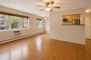 420 W Aldine Ave, Chicago, IL 60657 - Photo 15