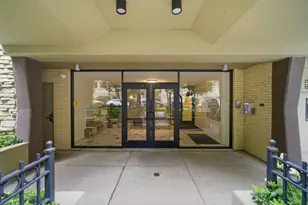420 W Aldine Ave, Chicago, IL 60657 - Photo 17