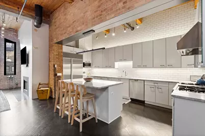 550 N Kingsbury Street #614, Chicago, IL 60654 - Photo 3