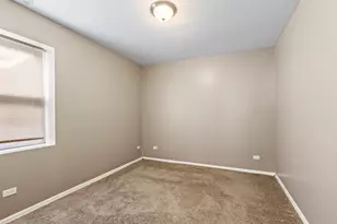 323 Memorial Dr, Calumet City, IL 60409 - Photo 7