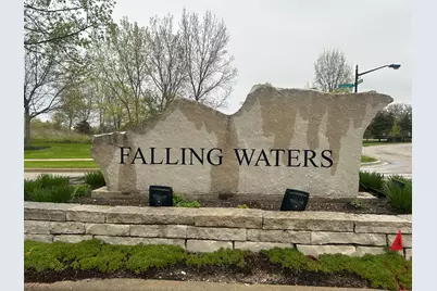 3165 Falling Waters Lane #3165, Lindenhurst, IL 60046 - Photo 3