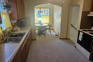 4504 26th Ave, Moline, IL 61265 - Photo 3
