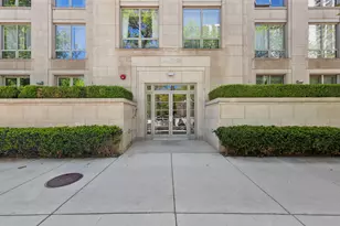 1422 N La Salle Dr, Chicago, IL 60610 - Photo 1