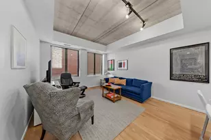 1422 N La Salle Dr, Chicago, IL 60610 - Photo 3