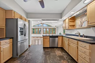 629 E Lincoln Ave, Belvidere, IL 61008 - Photo 15