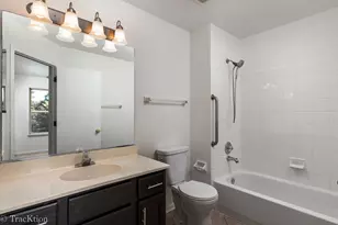1567 E Citadel Ct, Palatine, IL 60074 - Photo 19
