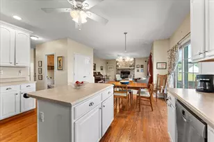 506 Riverbend Blvd, Mahomet, IL 61853 - Photo 11