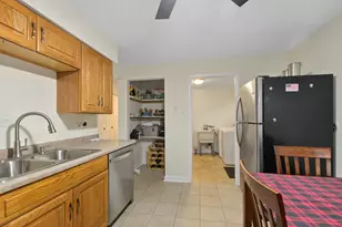 12337 S Loveland St, Alsip, IL 60803 - Photo 7