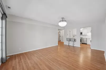 520 Biesterfield Road #119F, Elk Grove Village, IL 60007 - Photo 9