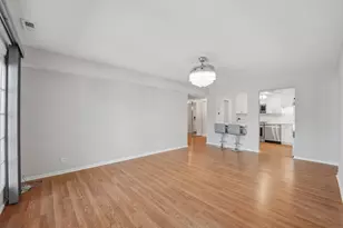 520 Biesterfield Rd, Elk Grove Village, IL 60007 - Photo 9