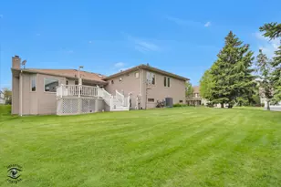 233 Goldenwood Ct, Aurora, IL 60502 - Photo 29