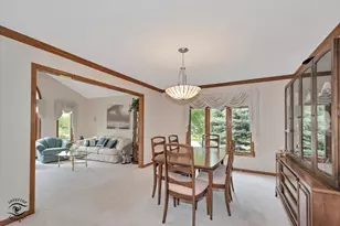 233 Goldenwood Ct, Aurora, IL 60502 - Photo 7