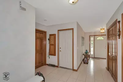 233 Goldenwood Court, Aurora, IL 60502 - Photo 5