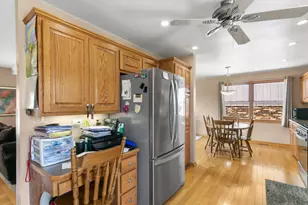 7024 Brementowne Rd, Tinley Park, IL 60477 - Photo 7