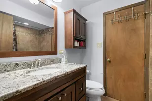 7024 Brementowne Rd, Tinley Park, IL 60477 - Photo 11