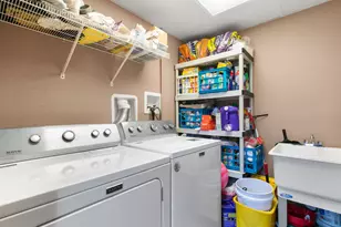 7024 Brementowne Rd, Tinley Park, IL 60477 - Photo 15