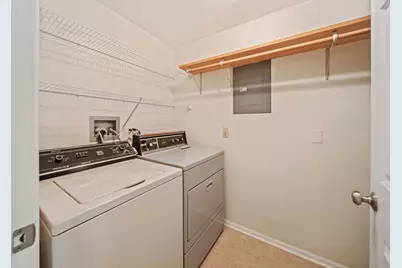 228 Brookside Lane #B, Willowbrook, IL 60527 - Photo 17