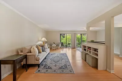 228 Brookside Lane #B, Willowbrook, IL 60527 - Photo 3
