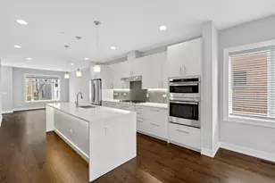 3231 S Shields Ave, Chicago, IL 60616 - Photo 13