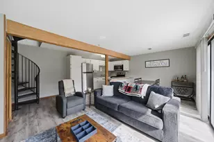 11 Saint Thomas Colony, Fox Lake, IL 60020 - Photo 5