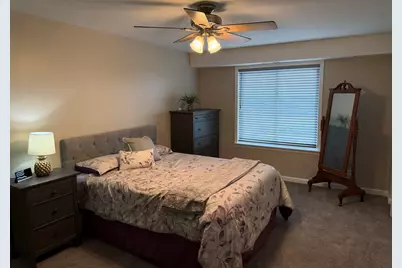 5400 Walnut Avenue #803, Downers Grove, IL 60515 - Photo 7