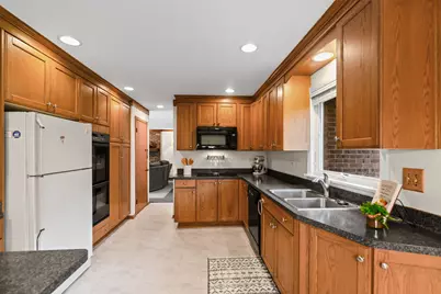 4269 Harper Avenue, Gurnee, IL 60031 - Photo 11
