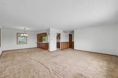 104 Choctaw Trail, Loda, IL 60948 - Photo 7