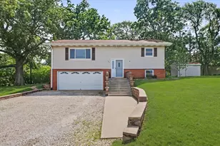 104 Choctaw Trail, Loda, IL 60948 - Photo 1