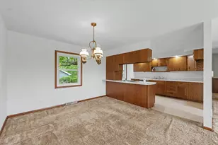104 Choctaw Trail, Loda, IL 60948 - Photo 9