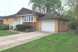5517 W 83rd Pl W, Burbank, IL 60459 - Photo 1