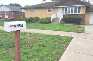5517 W 83rd Pl W, Burbank, IL 60459 - Photo 3