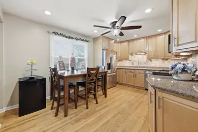 639 N Kaspar Avenue, Arlington Heights, IL 60004 - Photo 7