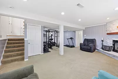 639 N Kaspar Avenue, Arlington Heights, IL 60004 - Photo 25