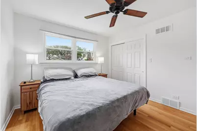 639 N Kaspar Avenue, Arlington Heights, IL 60004 - Photo 19
