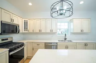 1401 174th St, East Hazel Crest, IL 60429 - Photo 9