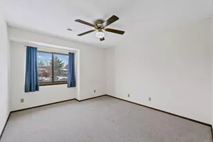 2144 Harbor Town Cir, Champaign, IL 61821 - Photo 17