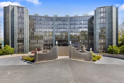 1420 Sheridan Road #3B, Wilmette, IL 60091 - Photo 1