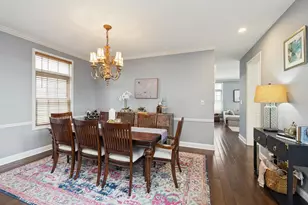 2533 E Chesapeake Pl, Westchester, IL 60154 - Photo 5