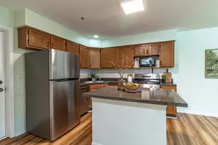 1230 Orleans Dr, Mundelein, IL 60060 - Photo 5