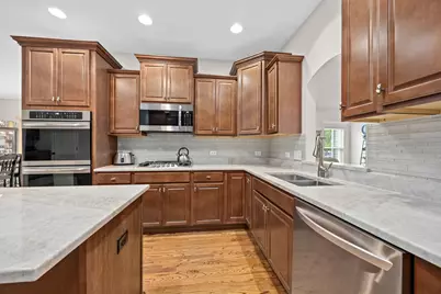 352 Andover Drive, Oswego, IL 60543 - Photo 9