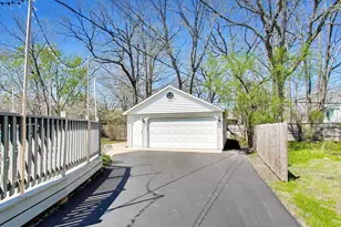 528 Cumnor Ct, Deerfield, IL 60015 - Photo 29