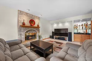 958 W Stonehedge Dr, Addison, IL 60101 - Photo 21