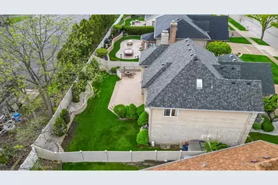 958 W Stonehedge Drive, Addison, IL 60101 - Photo 7