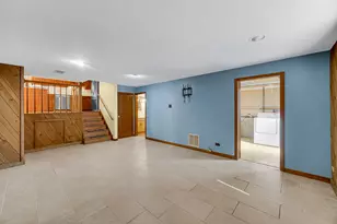 2042 W Spring Ridge Dr, Arlington Heights, IL 60004 - Photo 19