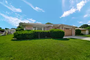2042 W Spring Ridge Dr, Arlington Heights, IL 60004 - Photo 25