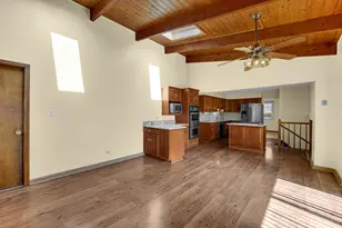 2042 W Spring Ridge Dr, Arlington Heights, IL 60004 - Photo 11