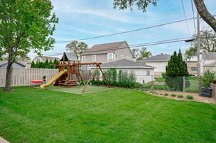 774 S Euclid Ave, Elmhurst, IL 60126 - Photo 37